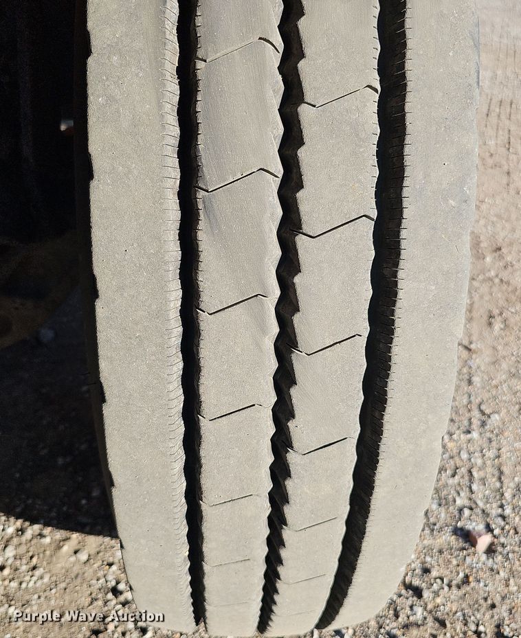 image for item DS5716 2007 International 7400  dump truck