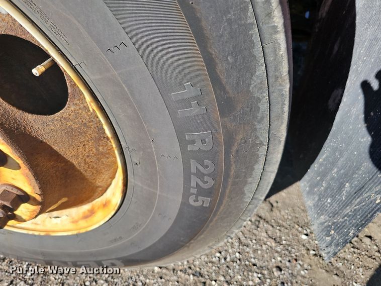 image for item DS5716 2007 International 7400  dump truck