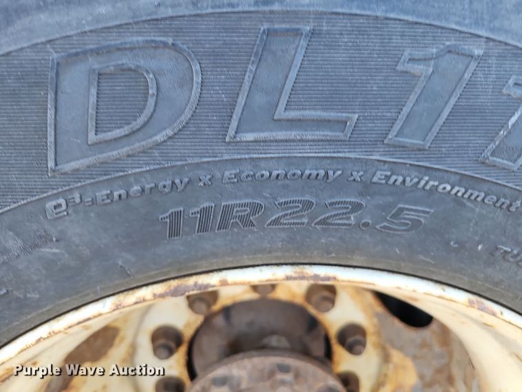 image for item DS5716 2007 International 7400  dump truck