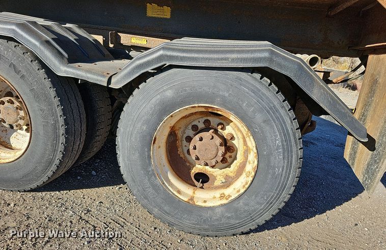 image for item DS5716 2007 International 7400  dump truck