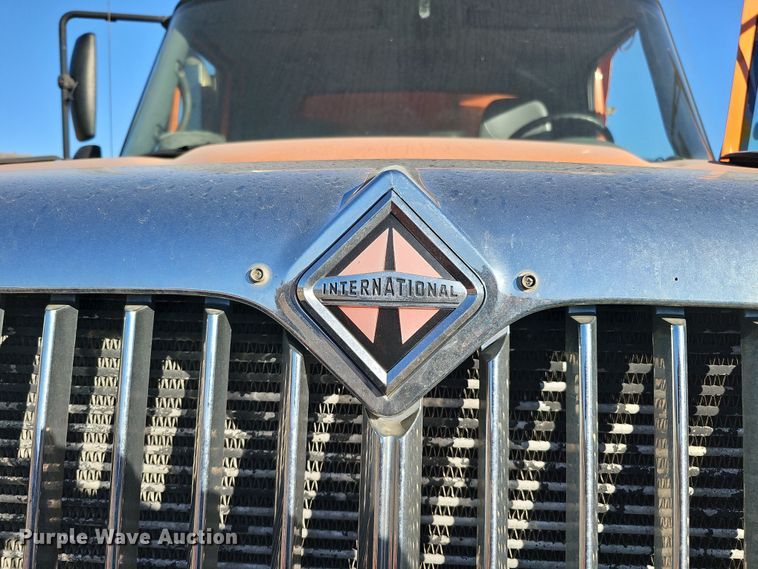 image for item DS5716 2007 International 7400  dump truck