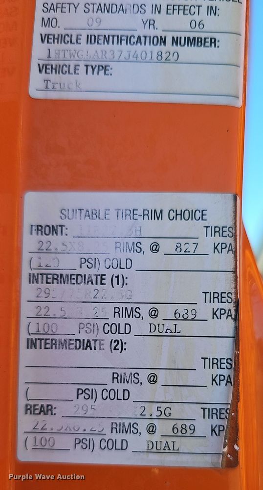 image for item DS5716 2007 International 7400  dump truck