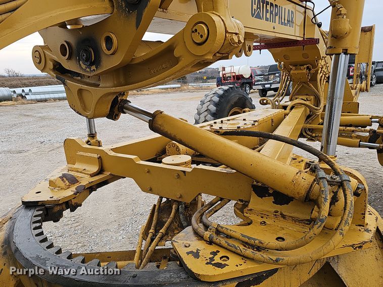 image for item DS5725 1994 Caterpillar VHP 140G  motor grader