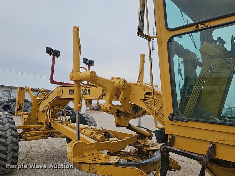 image for item DS5725 1994 Caterpillar VHP 140G  motor grader