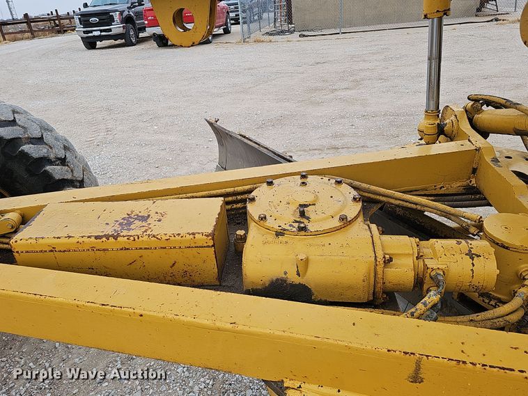 image for item DS5725 1994 Caterpillar VHP 140G  motor grader