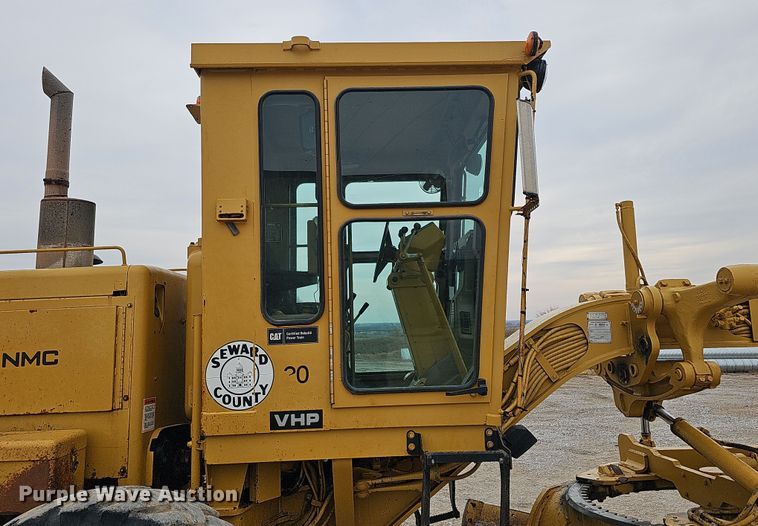 image for item DS5725 1994 Caterpillar VHP 140G  motor grader