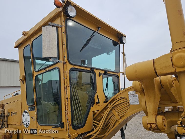 image for item DS5725 1994 Caterpillar VHP 140G  motor grader