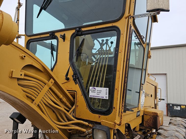 image for item DS5725 1994 Caterpillar VHP 140G  motor grader
