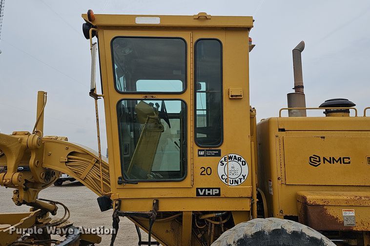 image for item DS5725 1994 Caterpillar VHP 140G  motor grader