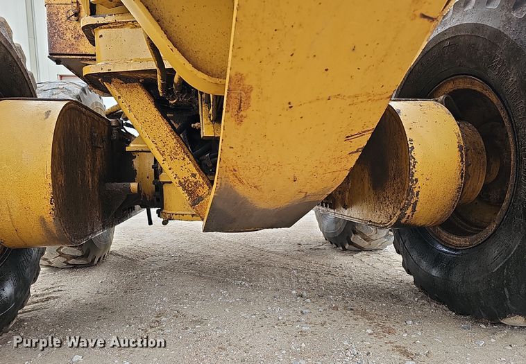 image for item DS5725 1994 Caterpillar VHP 140G  motor grader