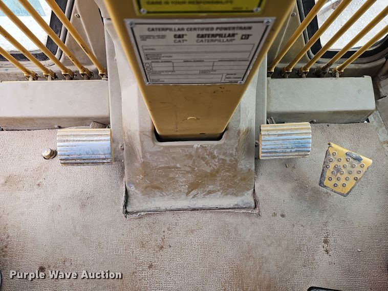 image for item DS5725 1994 Caterpillar VHP 140G  motor grader