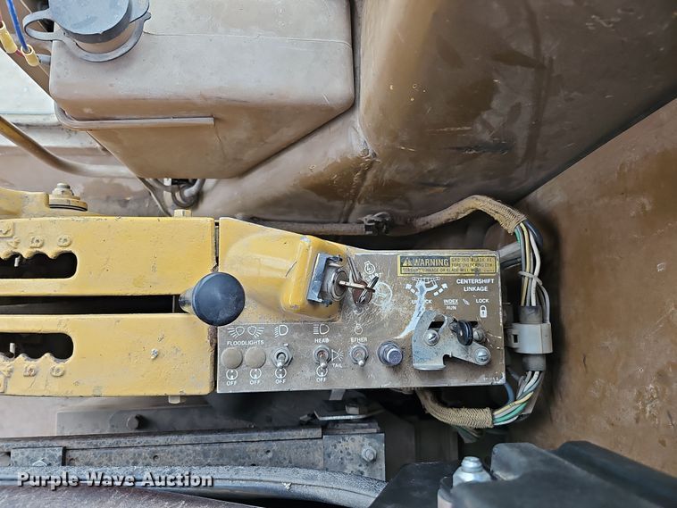 image for item DS5725 1994 Caterpillar VHP 140G  motor grader