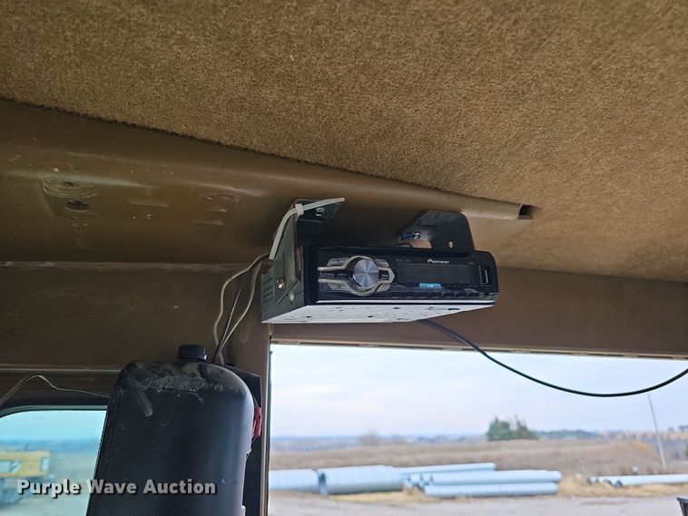 image for item DS5725 1994 Caterpillar VHP 140G  motor grader