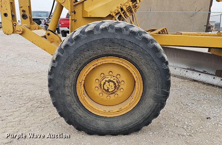 image for item DS5725 1994 Caterpillar VHP 140G  motor grader