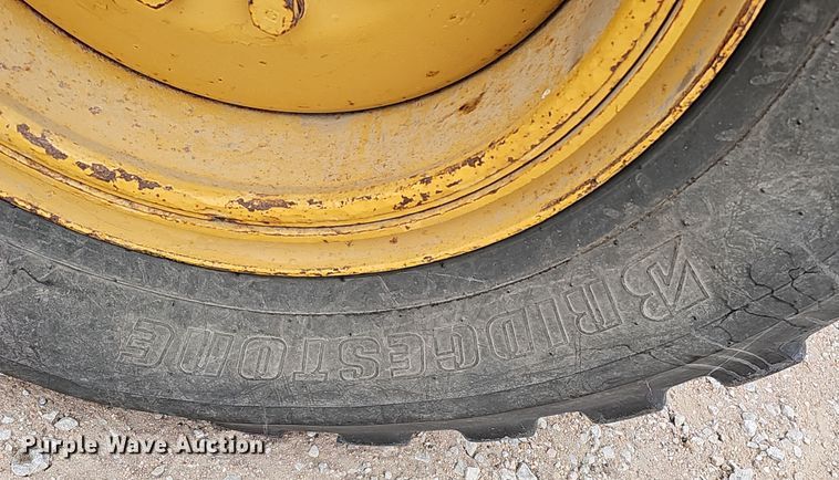 image for item DS5725 1994 Caterpillar VHP 140G  motor grader