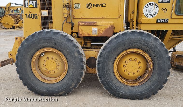 image for item DS5725 1994 Caterpillar VHP 140G  motor grader