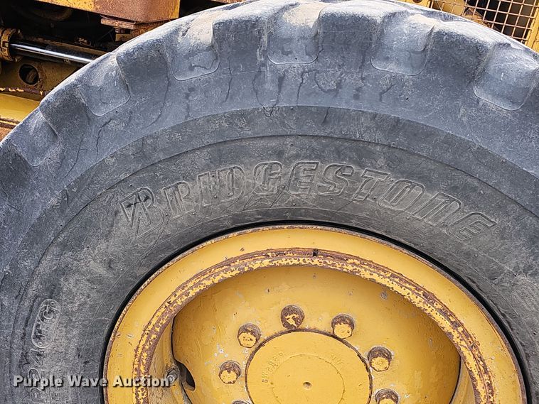 image for item DS5725 1994 Caterpillar VHP 140G  motor grader