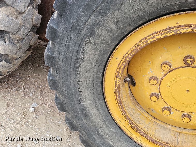 image for item DS5725 1994 Caterpillar VHP 140G  motor grader