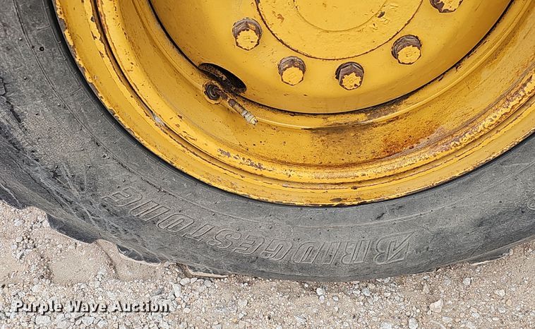 image for item DS5725 1994 Caterpillar VHP 140G  motor grader