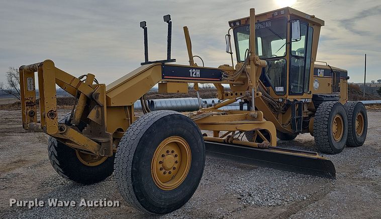 image for item DS5726 2004 Caterpillar 12H VHP Plus  motor grader