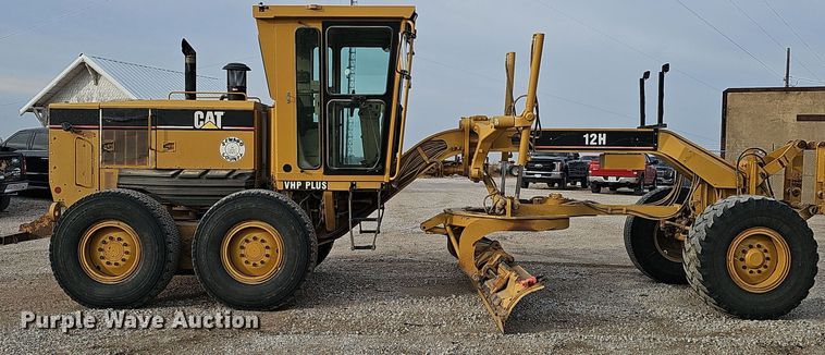 image for item DS5726 2004 Caterpillar 12H VHP Plus  motor grader
