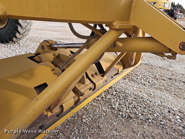 image for item DS5726 2004 Caterpillar 12H VHP Plus  motor grader