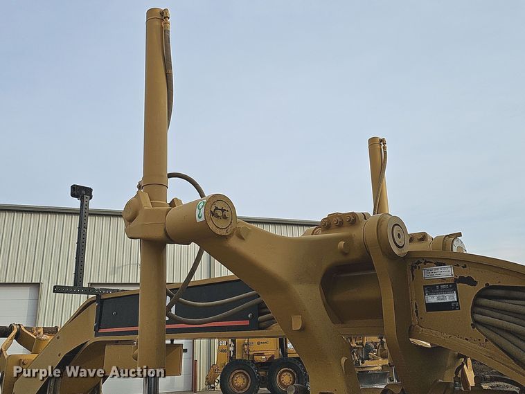 image for item DS5726 2004 Caterpillar 12H VHP Plus  motor grader