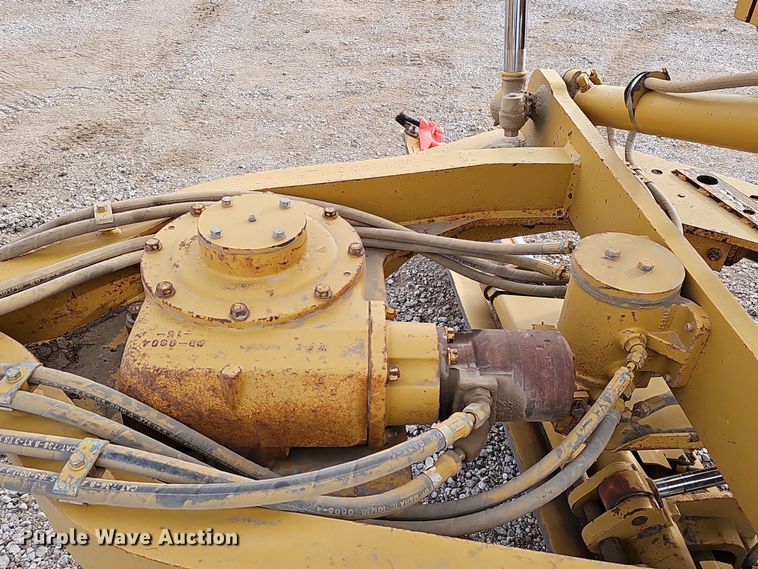 image for item DS5726 2004 Caterpillar 12H VHP Plus  motor grader