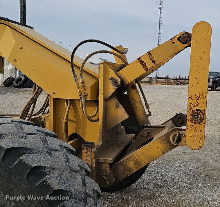 image for item DS5726 2004 Caterpillar 12H VHP Plus  motor grader