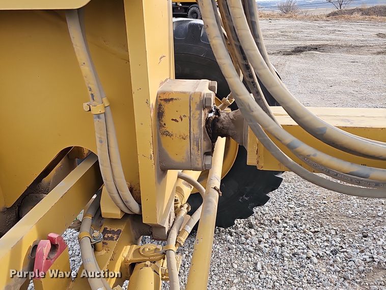 image for item DS5726 2004 Caterpillar 12H VHP Plus  motor grader