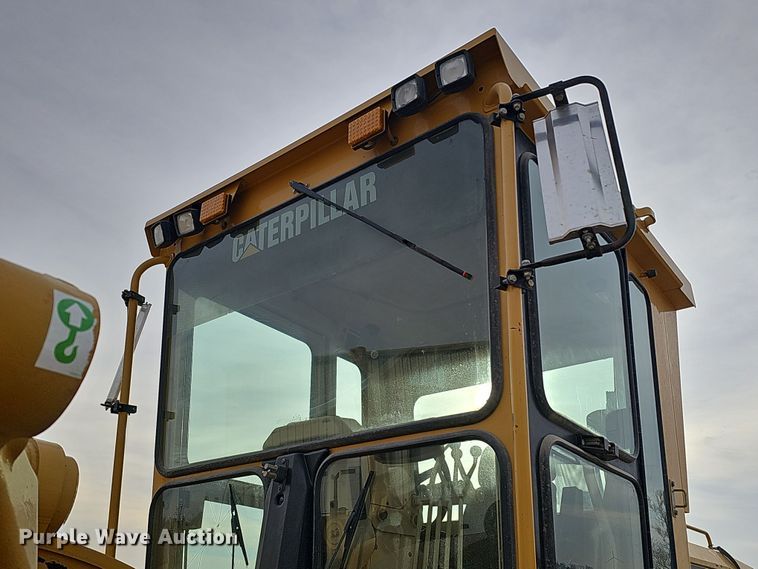 image for item DS5726 2004 Caterpillar 12H VHP Plus  motor grader