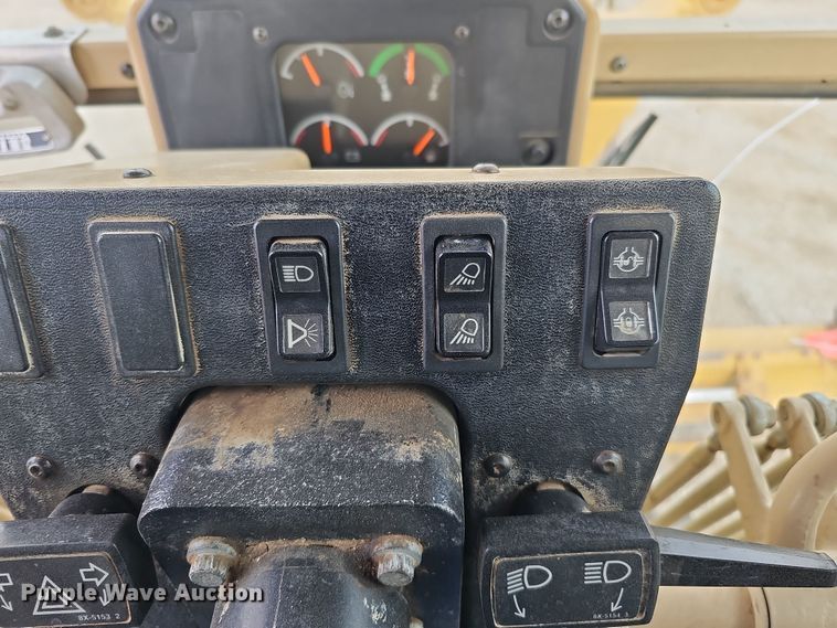 image for item DS5726 2004 Caterpillar 12H VHP Plus  motor grader