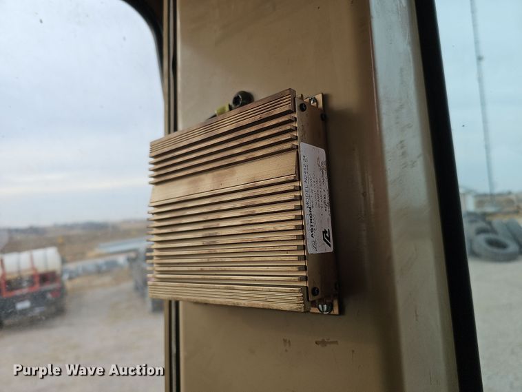 image for item DS5726 2004 Caterpillar 12H VHP Plus  motor grader