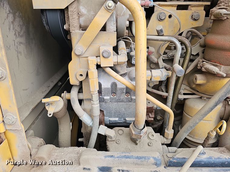 image for item DS5726 2004 Caterpillar 12H VHP Plus  motor grader