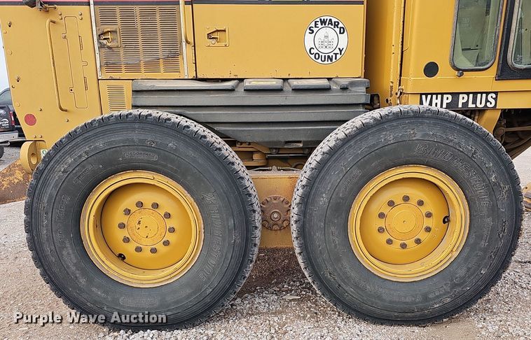 image for item DS5726 2004 Caterpillar 12H VHP Plus  motor grader