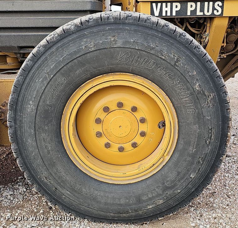 image for item DS5726 2004 Caterpillar 12H VHP Plus  motor grader