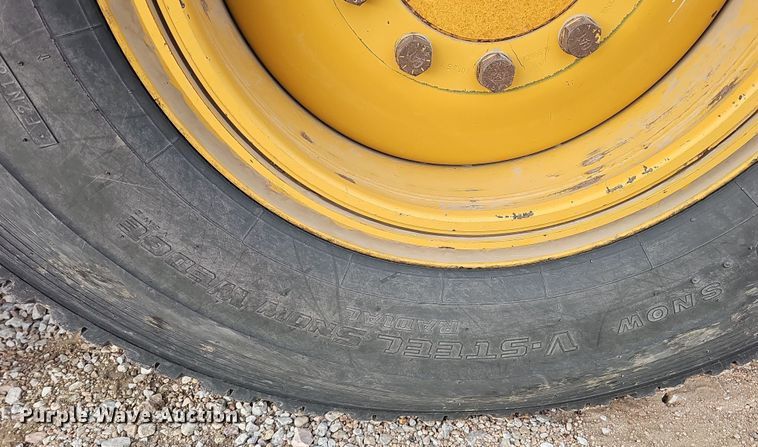 image for item DS5726 2004 Caterpillar 12H VHP Plus  motor grader