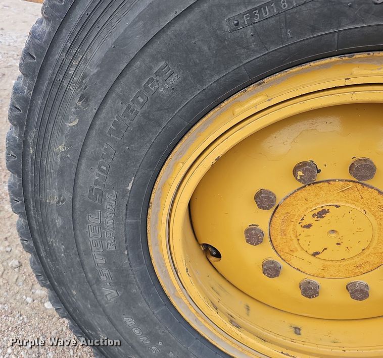 image for item DS5726 2004 Caterpillar 12H VHP Plus  motor grader