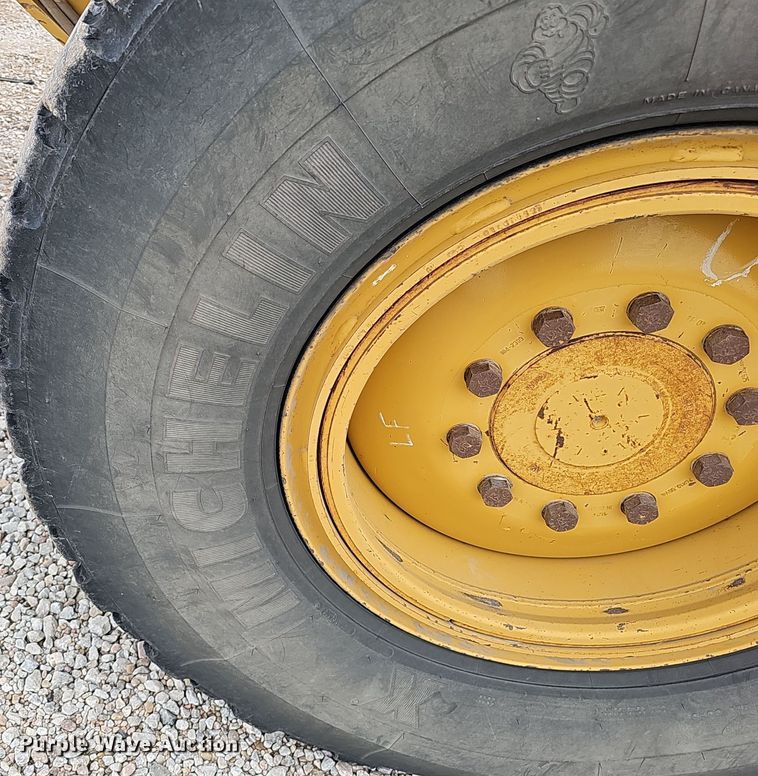 image for item DS5726 2004 Caterpillar 12H VHP Plus  motor grader