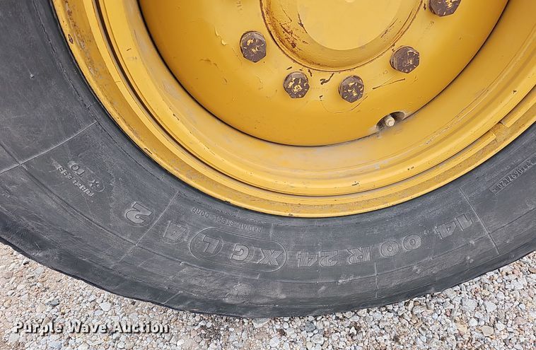 image for item DS5726 2004 Caterpillar 12H VHP Plus  motor grader