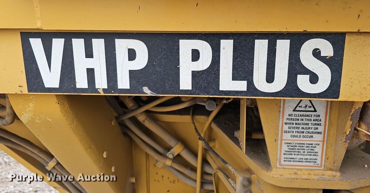 image for item DS5726 2004 Caterpillar 12H VHP Plus  motor grader
