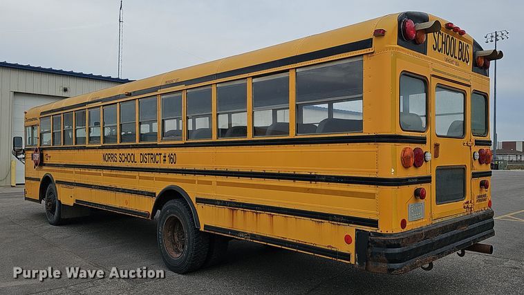 image for item DS5727 2001 International 3000  bus