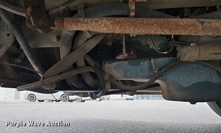 image for item DS5727 2001 International 3000  bus