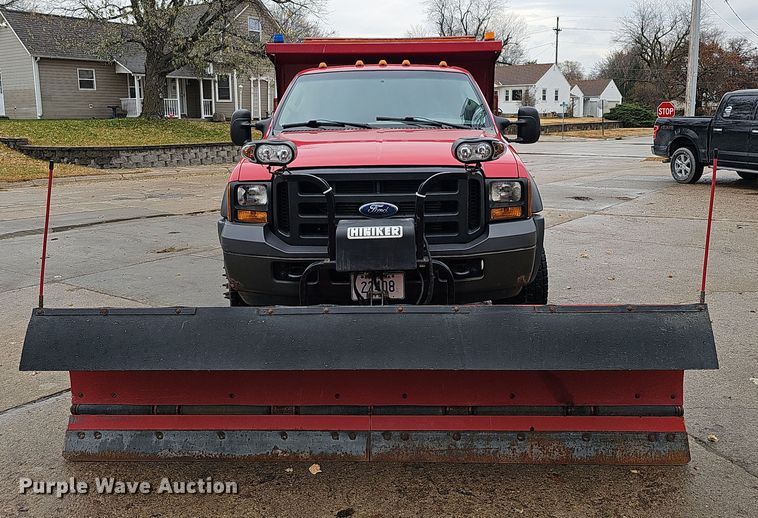 image for item DS5728 2006 Ford F550 Super Duty XL dump truck
