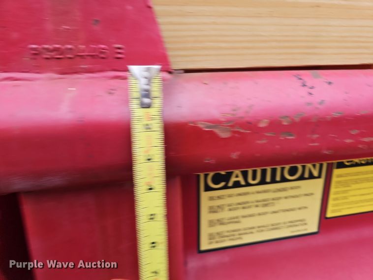 image for item DS5728 2006 Ford F550 Super Duty XL dump truck