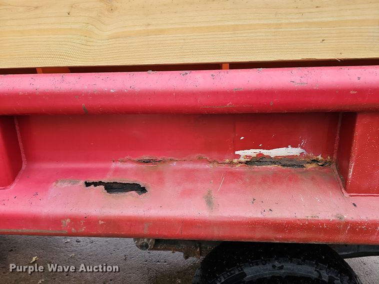 image for item DS5728 2006 Ford F550 Super Duty XL dump truck