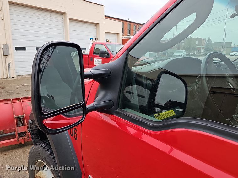 image for item DS5728 2006 Ford F550 Super Duty XL dump truck