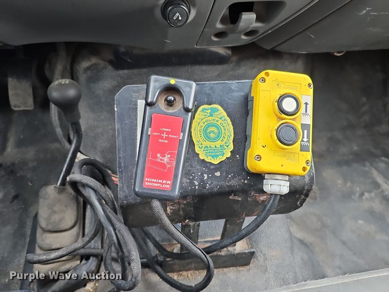 image for item DS5728 2006 Ford F550 Super Duty XL dump truck