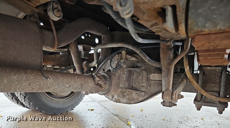 image for item DS5728 2006 Ford F550 Super Duty XL dump truck