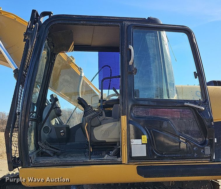 image for item DS5747 2008 Caterpillar 320D  excavator